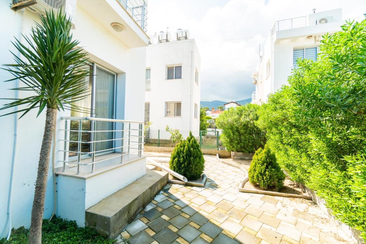Beautiful & Quiet Two-Bedroom Apartment With Private Garden Lukomorye C1 Kyrenia  Exterior photo
